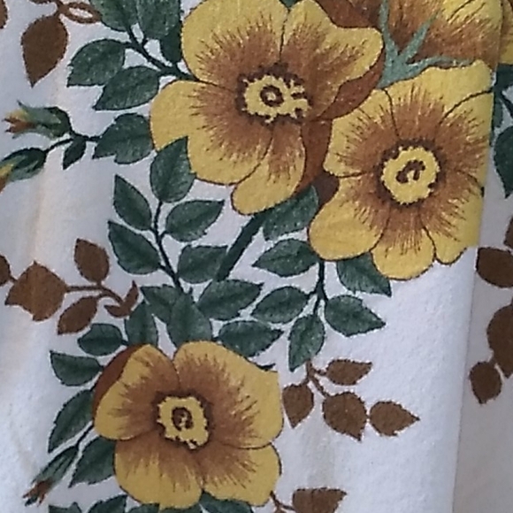 Vintage brown hold bath towel - Picture 1 of 3